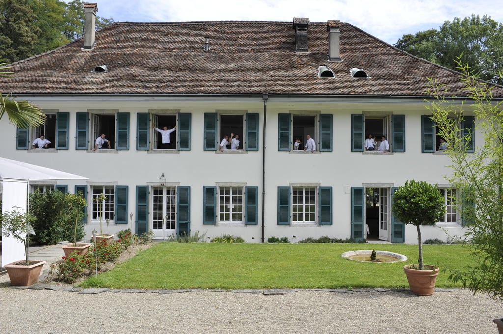 Chateau Attisholz Riedholz Buitenkant foto